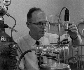 Syd Leach at work in the Division of Protein Chemistry Parkville in the 1960s