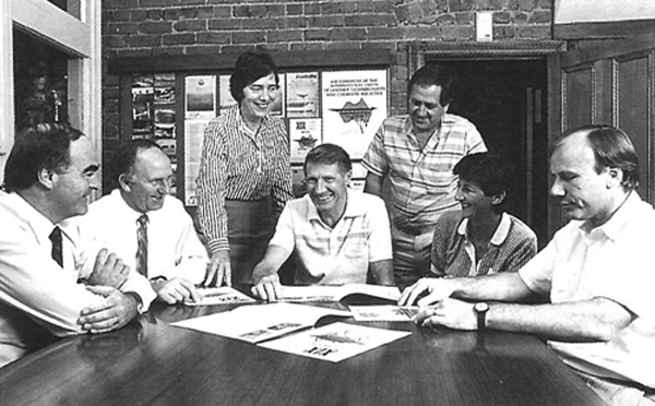 The committee which organised the IULTS held in Melbourne in 1987