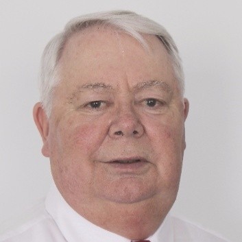 Portrait photo of Dr Alan Donald